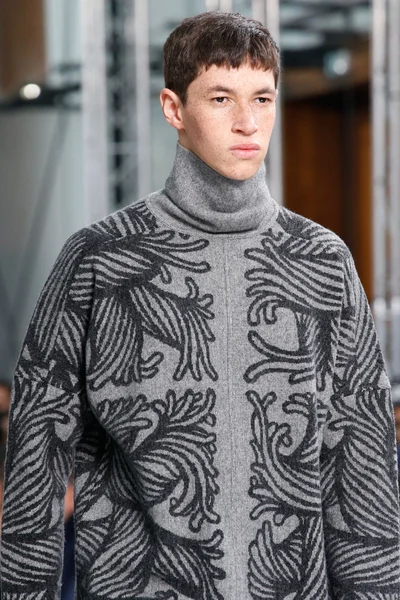 Look 47